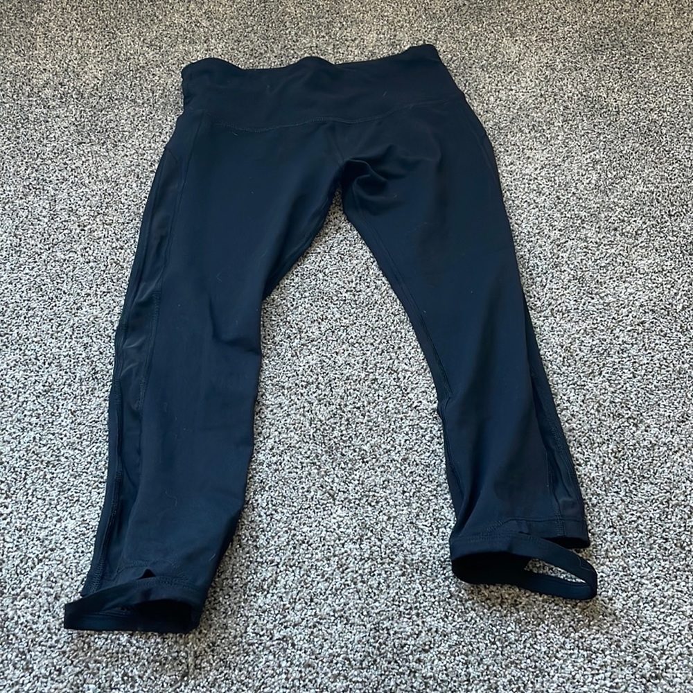 Lorna Jane Black Capris